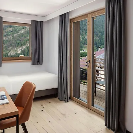 Le Geant, Courmayeur, By Marriott Bonvoy Hotell 3*